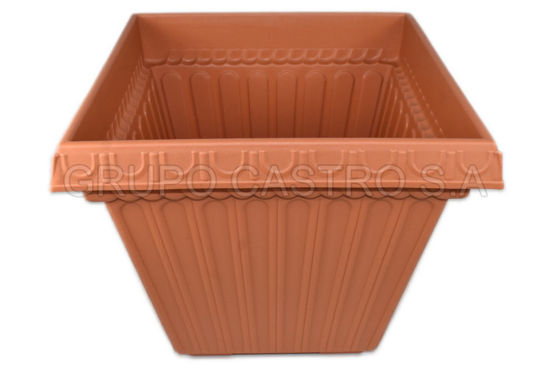 Foto de Maceta cuadrada #2  10144 terracota Spartaplast 39x36 cms 31 lts