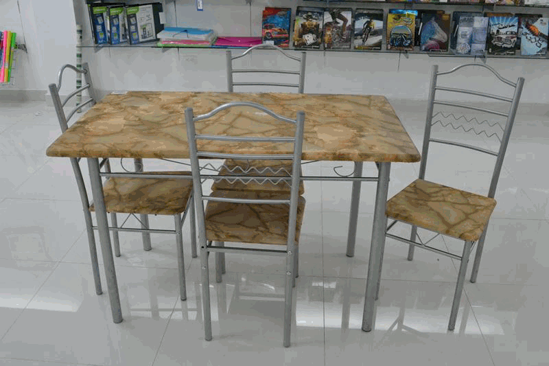 Foto de juego mesa rectag 4 sillas metal-granito beteado claro KTD-89004-4 120 lax70an cms